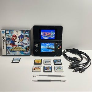 (BUNDLE) Black Friday Mario Edition NEW 3DS Black W/8 Games & Accessories!!